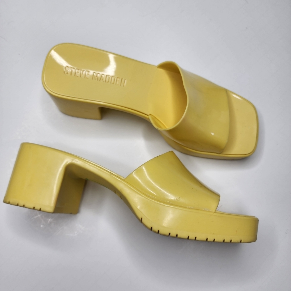 Steve Madden Yellow Block Heel Sandal Jelly 6 Y2K Barbie